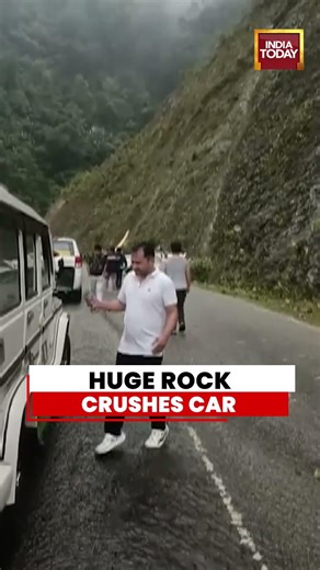Viral Video: Huge Rock Crushes Car in Arunachal Landslide, Junior Engineer Killed on Mountain Road