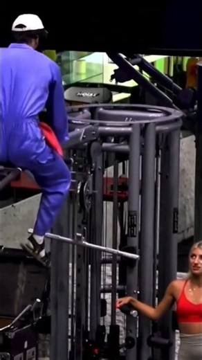 Anatoly the best powerlifter in world 😂😭🥶#anatoly #prank#bodybuilding #anatolygymprank #resspect