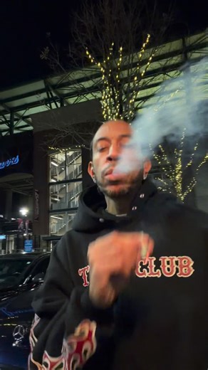 Ludacris on Instagram: "Holiday Night Freestyles 🤯🤯🎤🎤"