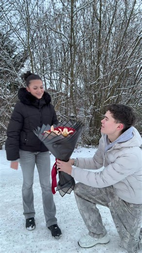 Flowers from @Rosetas.Bouquets 🫶🏻 @shanti.jsl | flowers