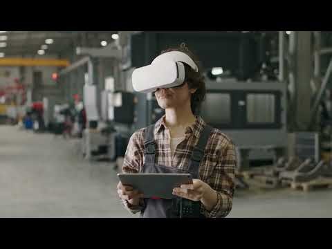 Augmented Reality vs Virtual Reality in Manufacturing Explained