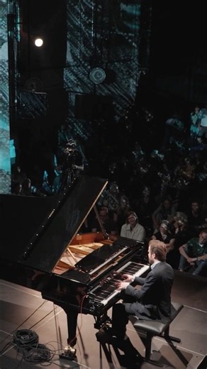 @daniiltrifonov performs Rafael Bullumba Landestoy’s El vals de Santo Domingo