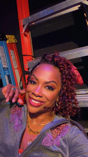 Backstage shenanigans! | Kandi Burruss