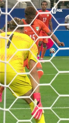 Amad Diallo with a beautiful goal from start to finish for Ivory Coast!