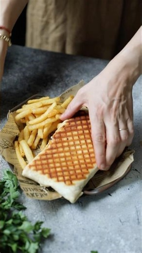 French “Tacos,” a popular street food in France! Recipe on my website ☺️ #food