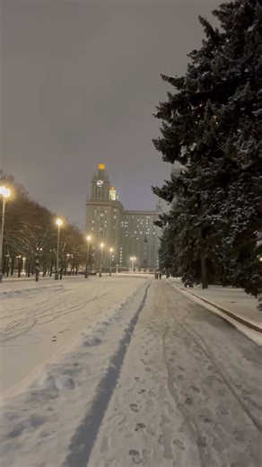Snowy nights in Moscow hit different #shorts #winter #aesthetic