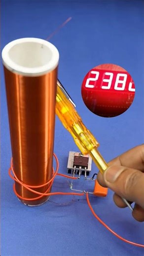 ⚡️ Incroyable ! Fabriquez votre propre Mini Bobine Tesla (DIY Facile) ⚡️