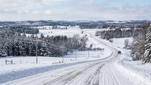 Storm outcomes differ across past Super El Niño winters