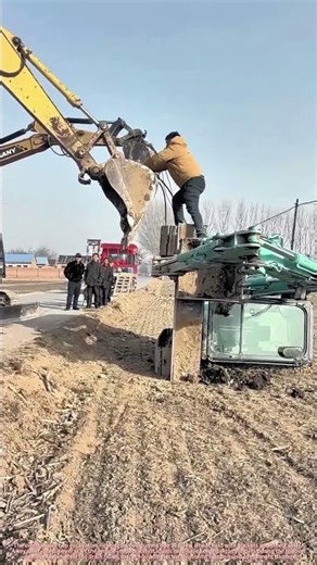 Don't Start The Excavator's Engine Immediately After It’s Righted !