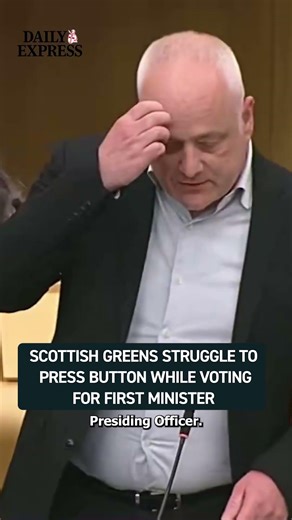 Scottish Greens struggled with the buttons while trying to record their votes for First Minister 🟢