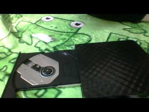 How to put in a disc in disc drive