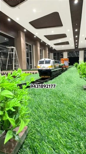 🚂 Food Served by Train! Creative Restaurant Concept | Model Train Setup Explained #trainmodeling