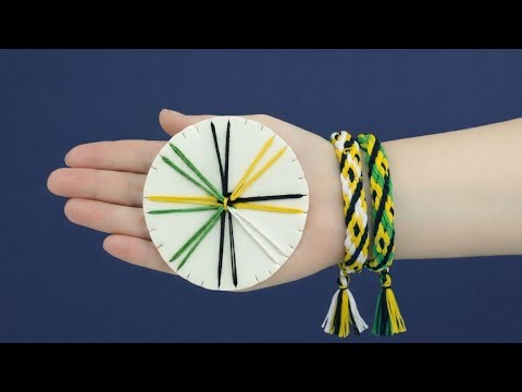 Kumihimo bracalet making