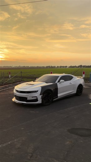 2023 Camaro 2SS Review: Performance and Features