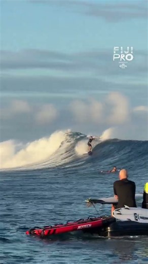 Just the way we like it, right @gabrielmedina​ ? 🌺 Fiji Pro ⏰ Início às 16h35 📺 Assista ao vivo