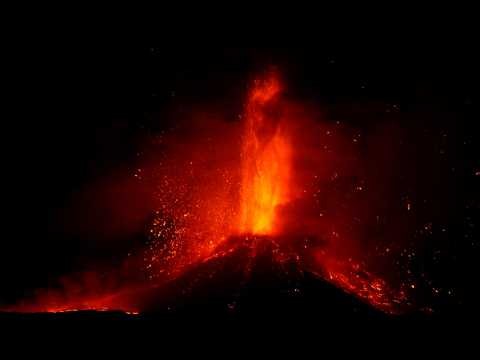 American Tourist Struck by Lightning, Dies While Hiking Up Exploding Mt. Etna