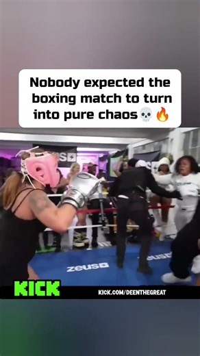 Nobody expected the boxing match to turb into pure chaos 🔥💀