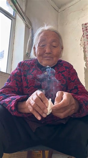 Paper wraps fire, but opens damaged. #RuralLife #Grandma