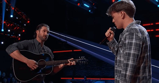 WATCH: Riley Green Leaves His ‘Voice’ Chair To Join Contestant Joe Henley For 'My Way' Performance