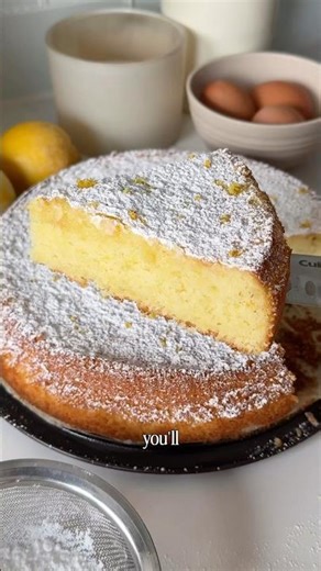 The Softest Lemon Cake You’ll Ever Make 🍋 (Easy & Irresistible!)