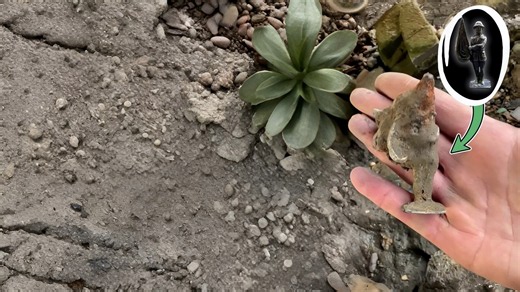 Buried for a century: A Thames treasure resurfaces!