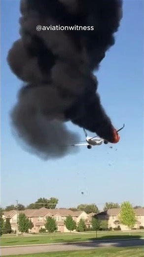 SHOCKING Eyewitness POV: Boeing 737 Engine Explosion Mid-Air! #mediterranean#aviationpov