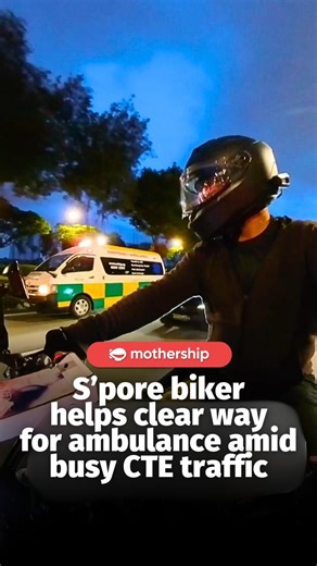 On Dec. 24, motovlogger Nixon Teo posted a video describing his experience helping an ambulance get through a congested expressway. In response, Medlink Healthcare Group thanked him in the comments, saying that his “quick thinking in helping [their] ambulance clear traffic during an emergency truly made a difference.” | Mothership