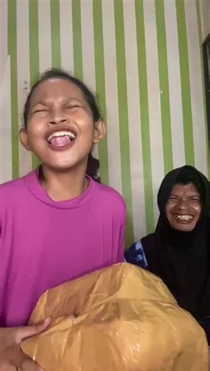 Gloglowing: The Beauty Owner Unveiled