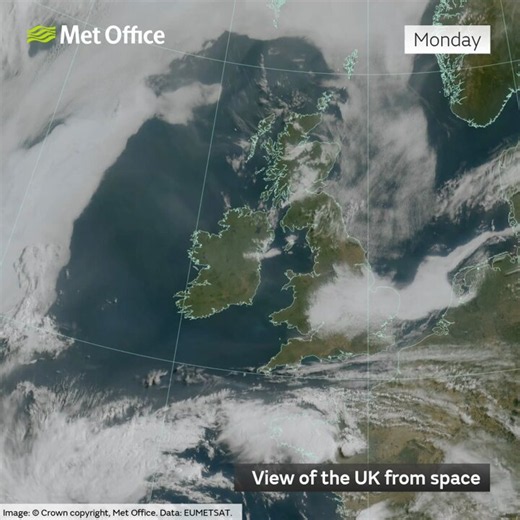 It's another sunny afternoon out there for most ☀️Some cloud is persisting across Wales, the Midlands, East Anglia and in North Sea coastal regions with the cloud across the English Channel giving the odd shower ☁️