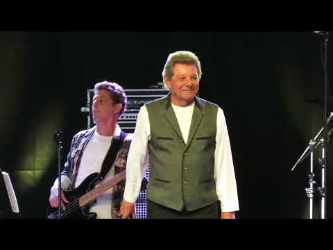 Frankie Avalon - Let's Put The Fun Back In Rock 'N' Roll (Freddy Cannon) - 9/29/26 - The Big E - MA
