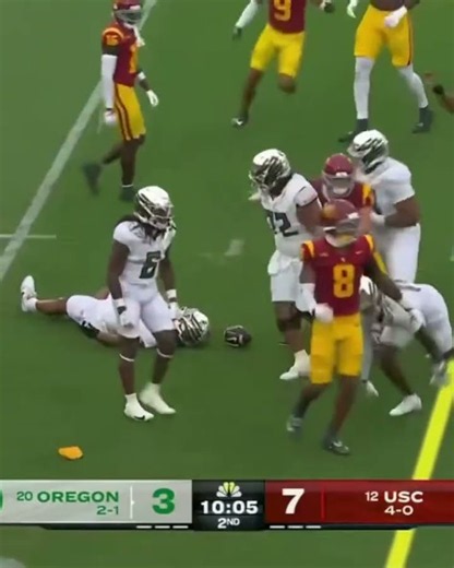 😳 SCARY Hit Leaves Dante Moore Motionless | USC vs Oregon
