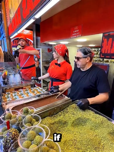 Golden Ice Cream That Looks Too Good To Eat | Ice Cream