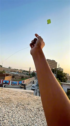 Smooth Kite Flying 🫠🔥 #kite #kiteflying #hamzakites45 #kitefestival #kitelover #viral #shorts