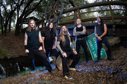 DEVILDRIVER's DEZ FAFARA On Upcoming Album 'Strike And Kill': 'People Are Gonna Love This Record'