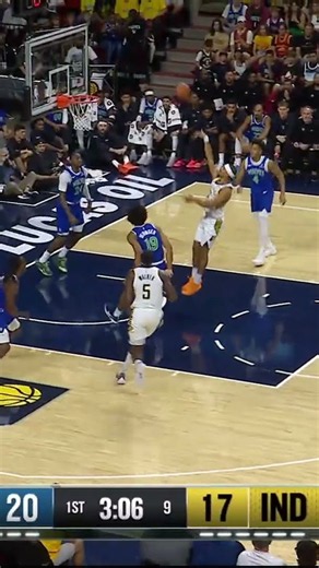 Andrew Nembhard Muscles His Way Down The Lane 💪