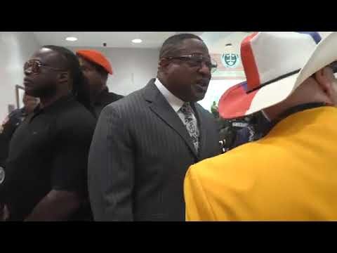 Attorney CJ Grisham confronted at Harris County Courthouse by Quanell X and Dr. Matthews