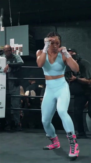 Alycia Baumgardner SHOCKS Fans With Explosive Knockout Power!#Alycia Baumgardner #love#shorts#boxing