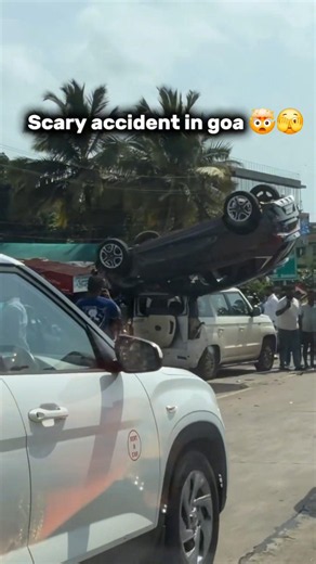 Terrific accident in goa 🤯 hyundai i20 flipped on mahindra Tuv 300 😱