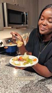 Don’t Be Frugal With Your Health | Easy One Pot Chicken Quinoa Recipe 🧡