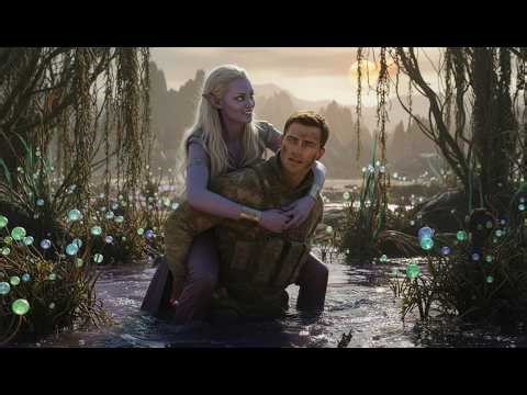 The Alien Woman I Saved Wasn't Just Anyone — She Was Their Empress