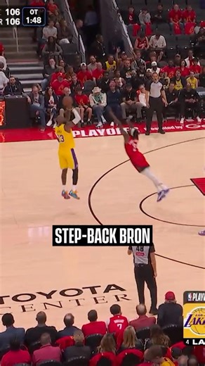LeBron James with a COLD step-back #NBAPlayoffs #Lakers