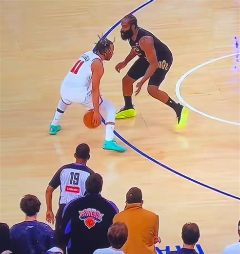 James Harden is a hilarious basketball player 😭