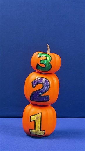 JJ's Halloween Pumpkin Counting! 🎃 CoComelon