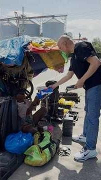 When People Stand Together! #drmandell #people #love #crisis