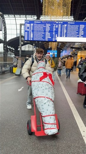 Fake Geschenk an Monte💀😂 | Lewinray #shorts