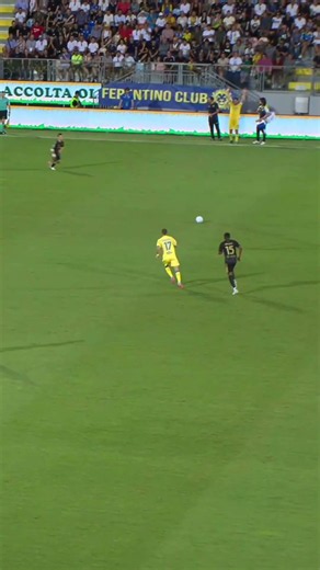 DOUBLE DRIBBLE, FULL POWER! 😮‍💨