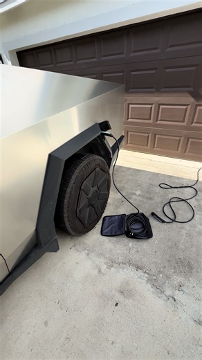 Exploring the Tesla Cybertruck Features and Design