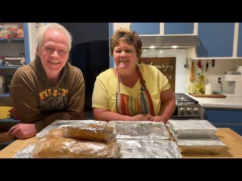 Lasagna freezer Meals & Fresh Homemade Garlic Cheezy Bread Your Family Will Love This