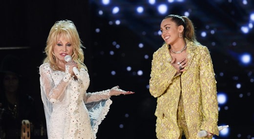 Miley Cyrus Tearfully Remembers Dolly Parton At Hollywood Bowl Concert