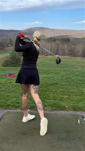 Amazing Golf Swing you need to see | Golf Girl awesome swing | Golf shorts | Sigita